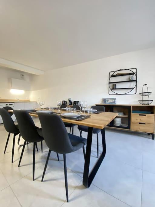 B32- T3-Les Hauts Du Port-Parking-Clim-Wifi-50M Du Port Bonifacio  Esterno foto