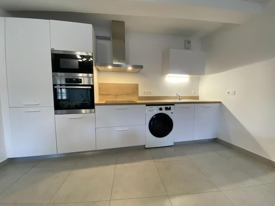 B32- T3-Les Hauts Du Port-Parking-Clim-Wifi-50M Du Port Bonifacio  Esterno foto